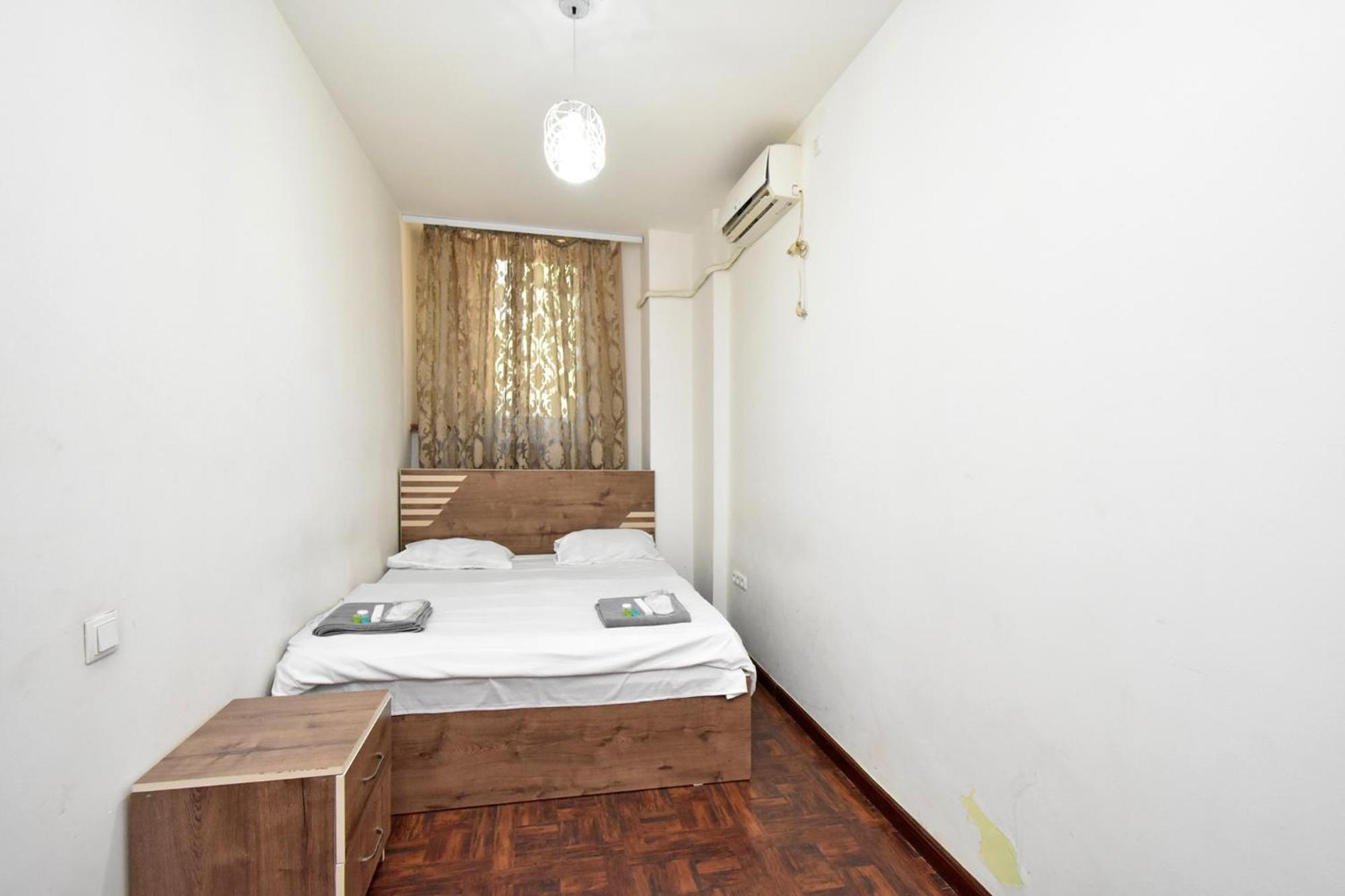 Hotel Aaa Erevan Esterno foto